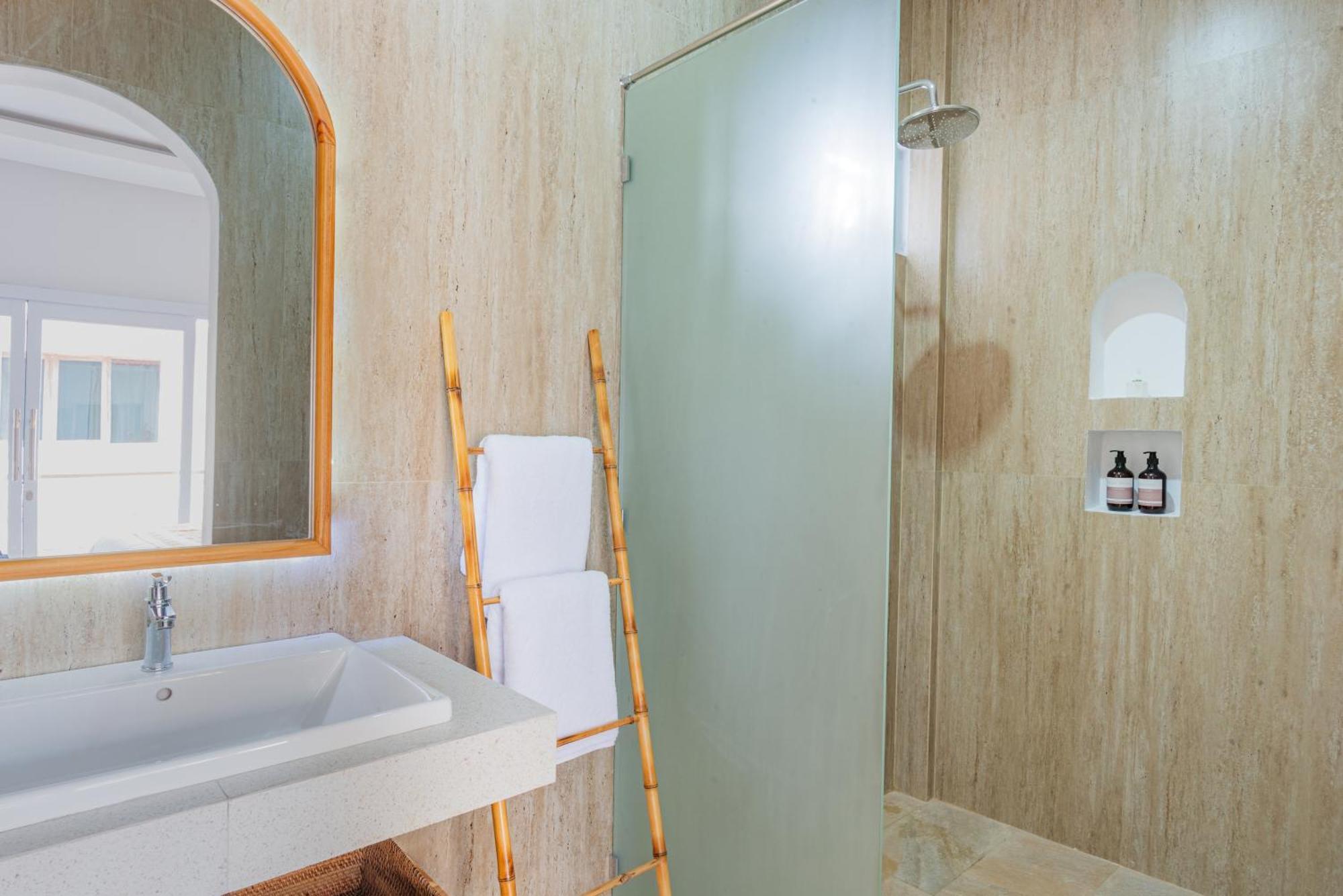 Tirta Mumbul Villa Бадунг Екстериор снимка